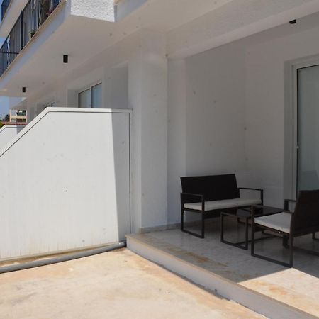 Laertis Apartments - By Imh Travel & Tours Paphos Eksteriør billede